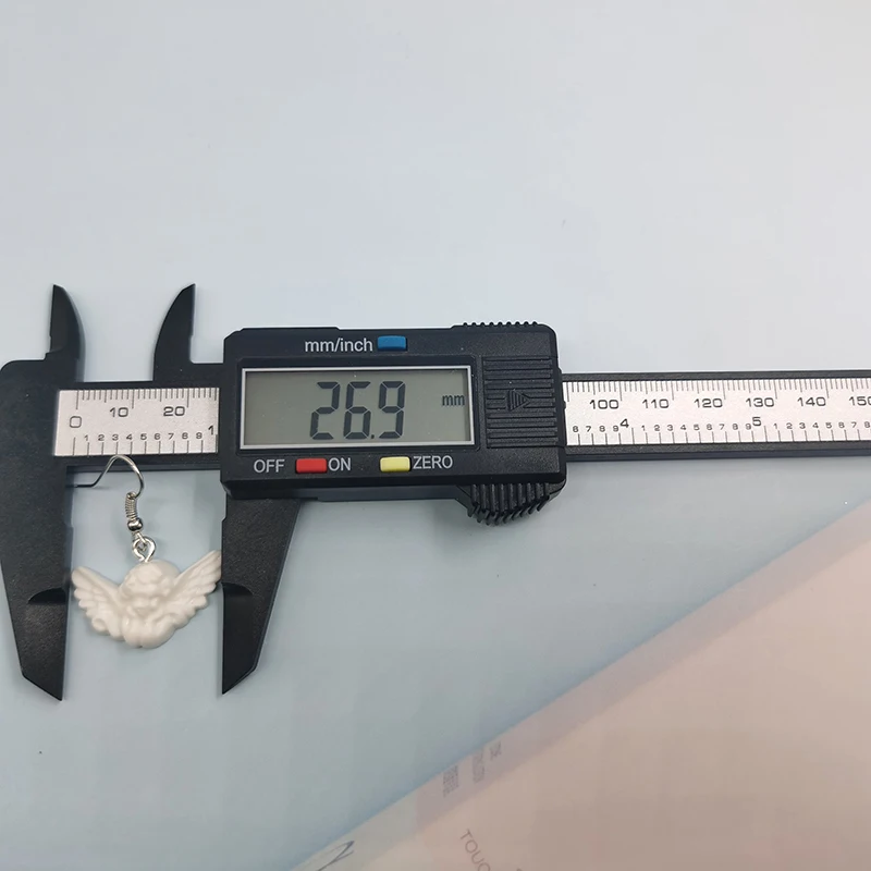 

1Pair European Small White Angle Pendant Earrings for Girl Cute Small Earring Creative Christmas Earings Jewelry Crafts EP97