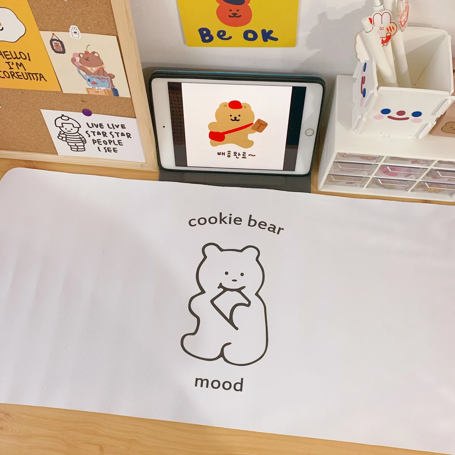 

Korea Style Girls Table Mat Cute Kitty Smiley Kawaii LeatherTable Mat Mouse Pad Clay Non-stick Student Computure Mousepad Mat