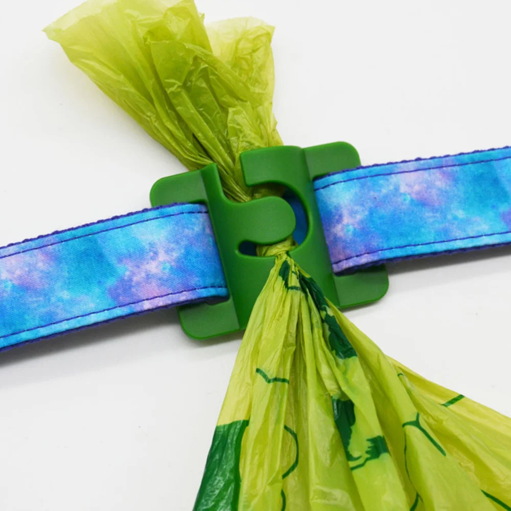 

4Pcs Practical Garbage Bag Clip Leash Poop Bag Clip Walking Dog Waste Bag Clip