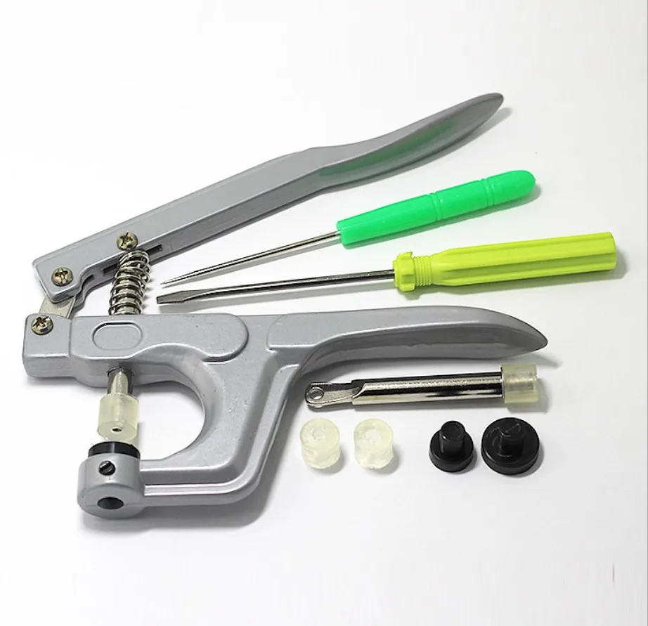 Плоскогубцы с пластиковой ручкой 1 комплект |