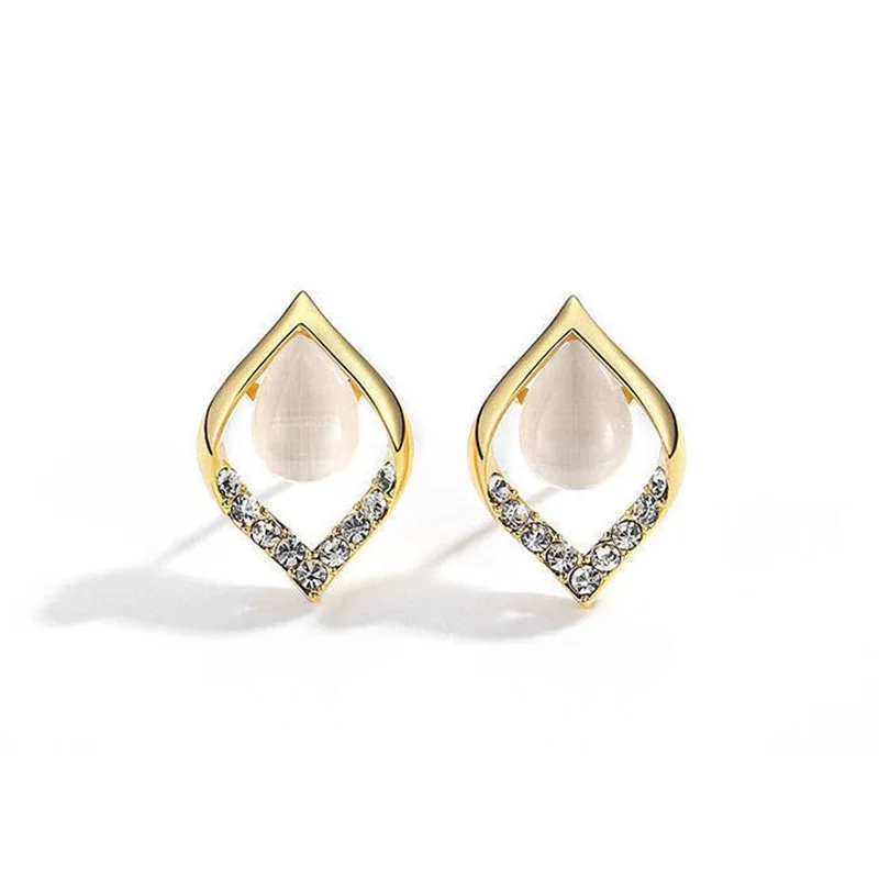

Geometric Water Drop Opal Pierced Earrings Fashion Trend Street Shot Anniversary Women Earring Party Jewelry