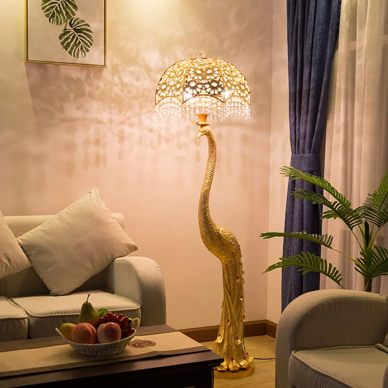 

GY Fall Floor Lamp Living Room Creative Crystal Peacock Floor Lamp Home Decoration European High-End Fall Floor Lamp Vertical