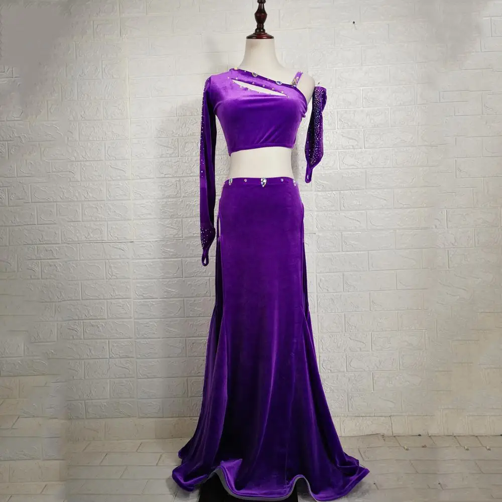 

Новинка для женщин; Пикантные и Элегантные танец живота практики костюм, 2 предмета в комплекте комплект одежды на осень и зиму бархатные танец живота Разделение набор