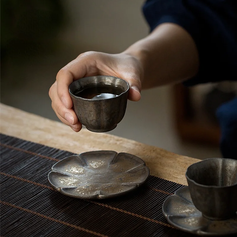 

Chinese Style Retro Porcelain Tea Cup Set Kungfu Tea Cup Antique Style Pottery Tea Set for Home Office Perfect Gifts