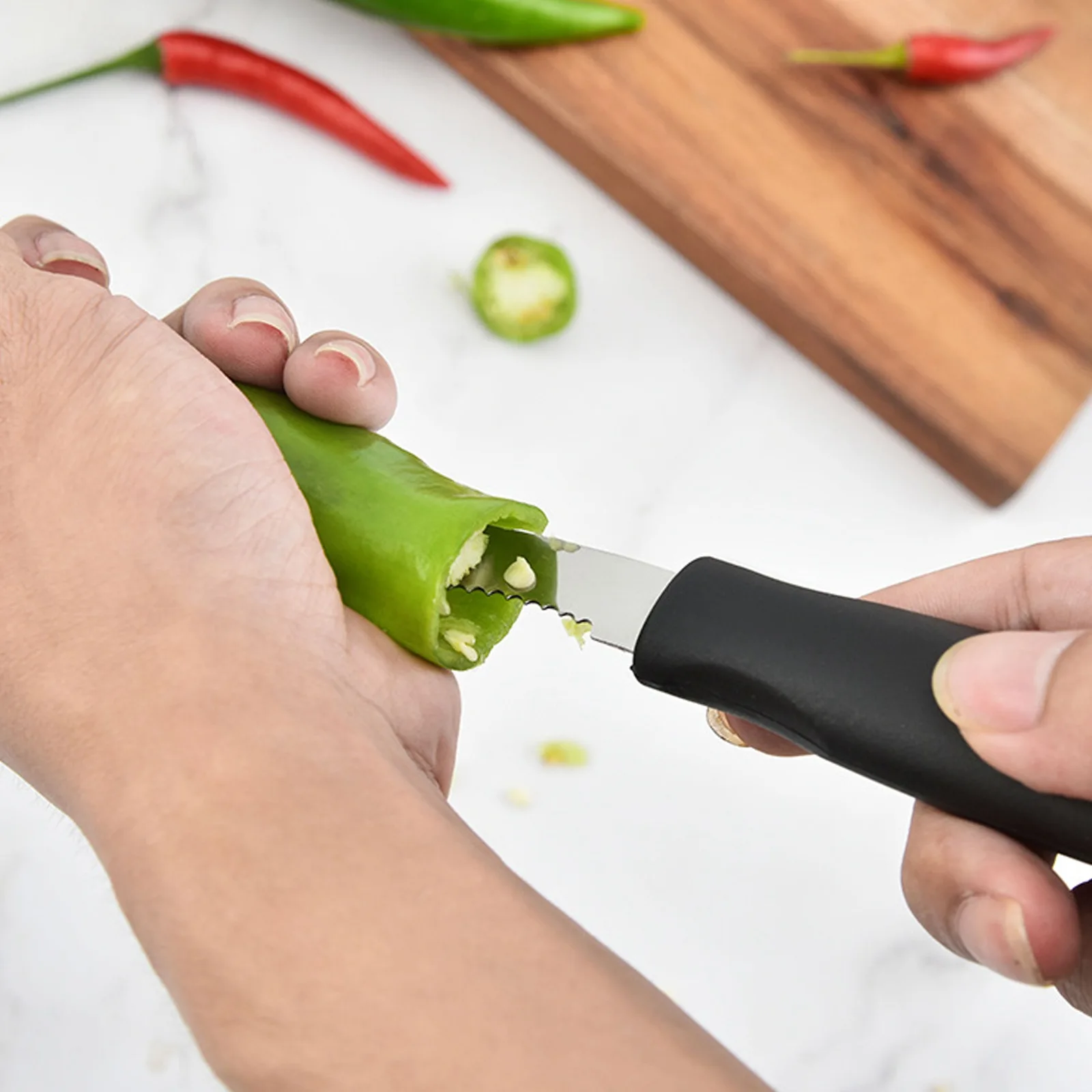 

Stainless Steel Jalapeno Pepper Corer Stainless Steel Serrated Seed Remover Kitchen Tools Graters Sliver Fruit Vegetable Tools