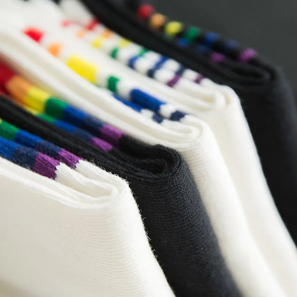

Winter New Rainbow Striped Printed Socks Lovely Harajuku Japanese Style Cotton Women Socks Breathable Fashion Casual Socks