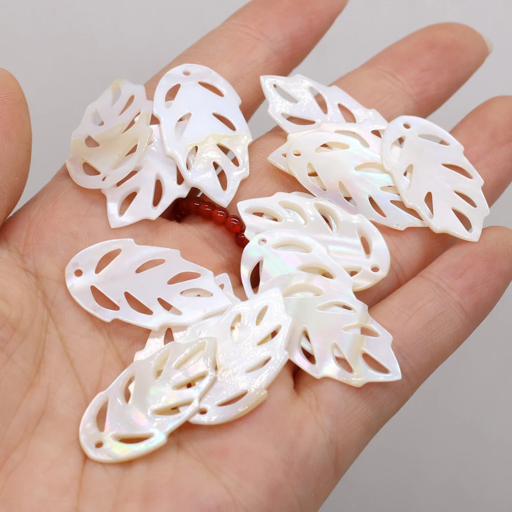 

4pcs/bag Wholesale Natural Freshwater Plant Leaf-shaped White Shell Fashion Classic Pendant Beads DIY Necklace Bracelet Jewelry