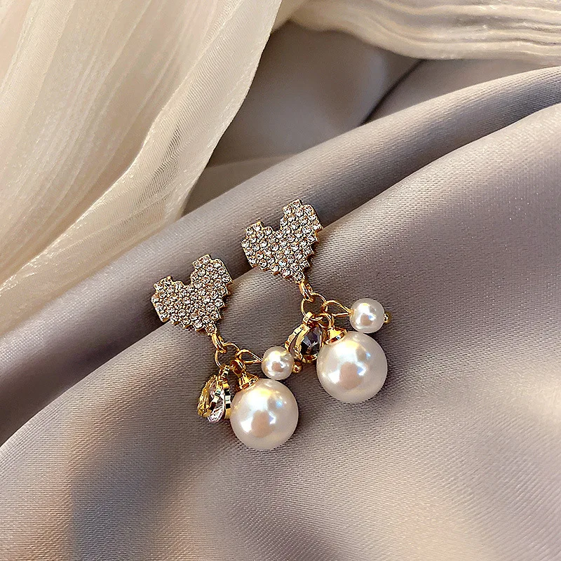 

Pearl earrings Fashion earrings are luxury jewelry gifts fashion wooden bohemian earrings for women 2020 statement