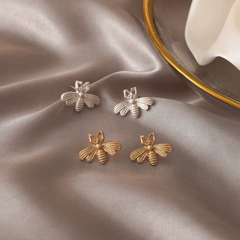 Южнокорейские индивидуальные серьги с контрастной нишевой конструкцией