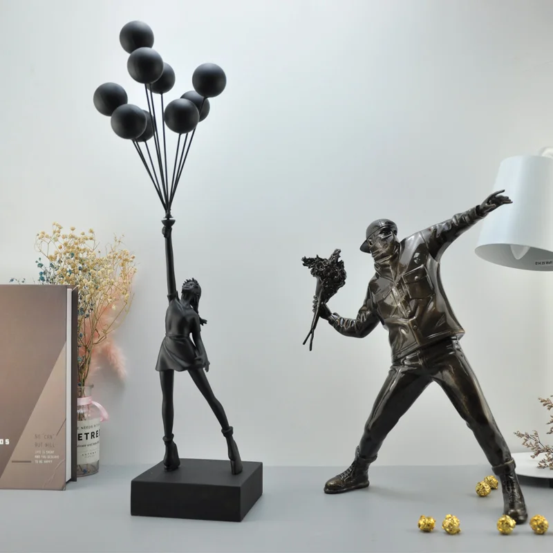 

Balloons Girl figurine Statues Banksy Flying Balloons Girl Art Sculpture Resin Craft Home Decoration Christmas Luxurious Gift
