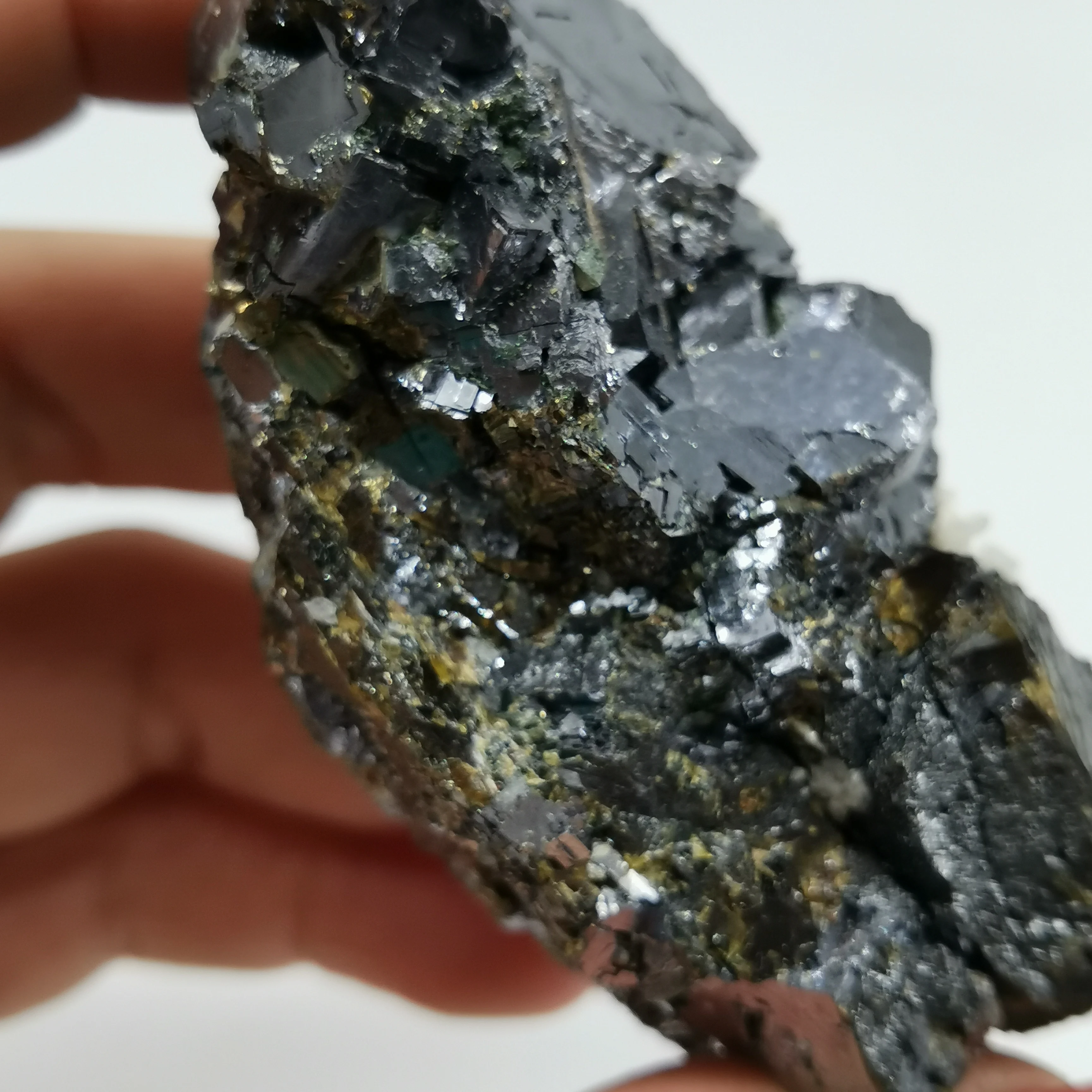 272 г природные целебные специальные минералы белый клоцит Железный халкопирайт