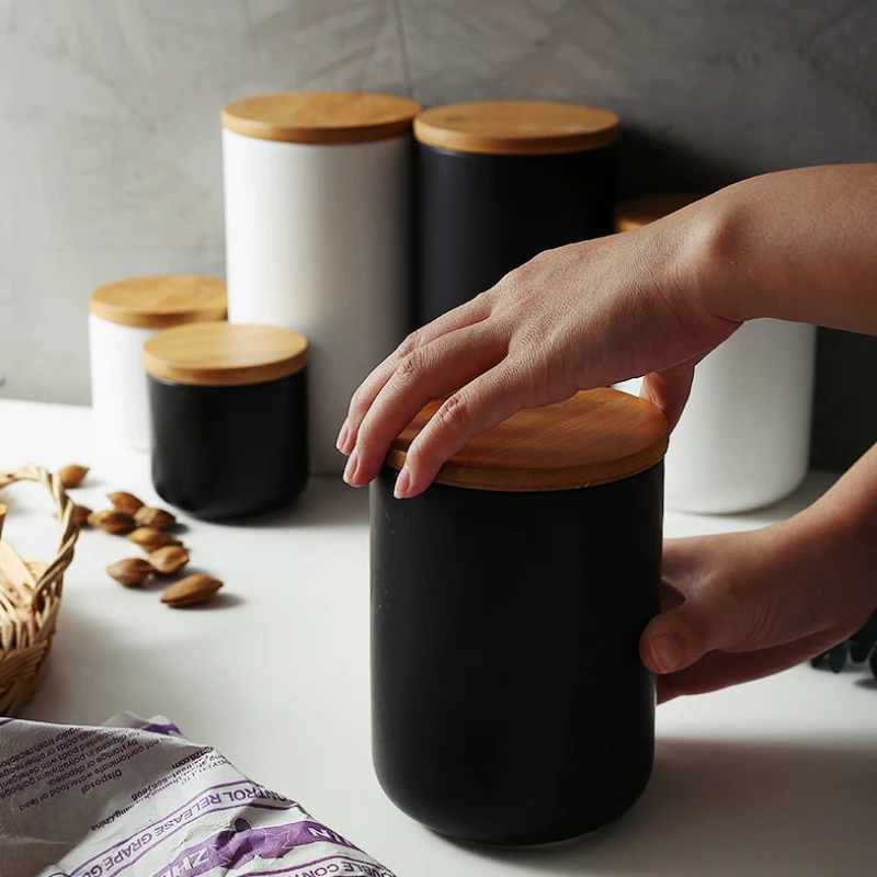 

Simple wooden lid matt ceramic gift sealed canister tea canister Coffee bean cereals moisture proof storage canister