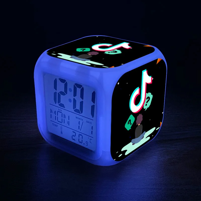 Прикроватный ночсветильник меняющие цвет квадратные часы пересечение границ