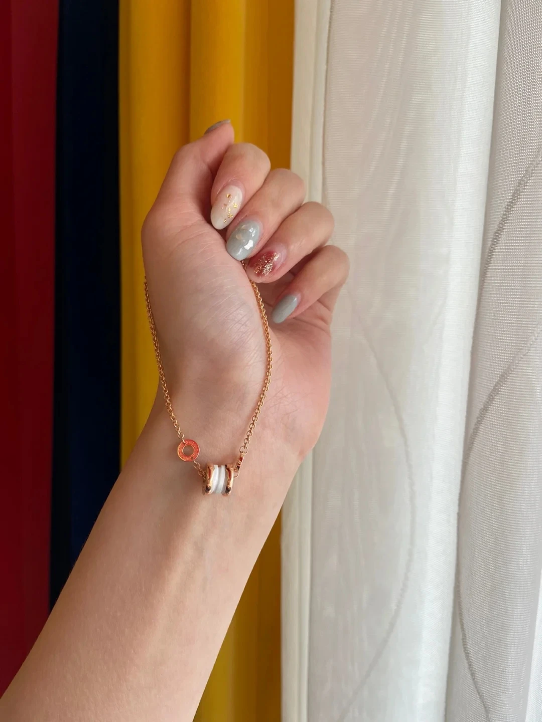 

The new 2021 ms white ceramic bracelet, original accessories, a birthday present