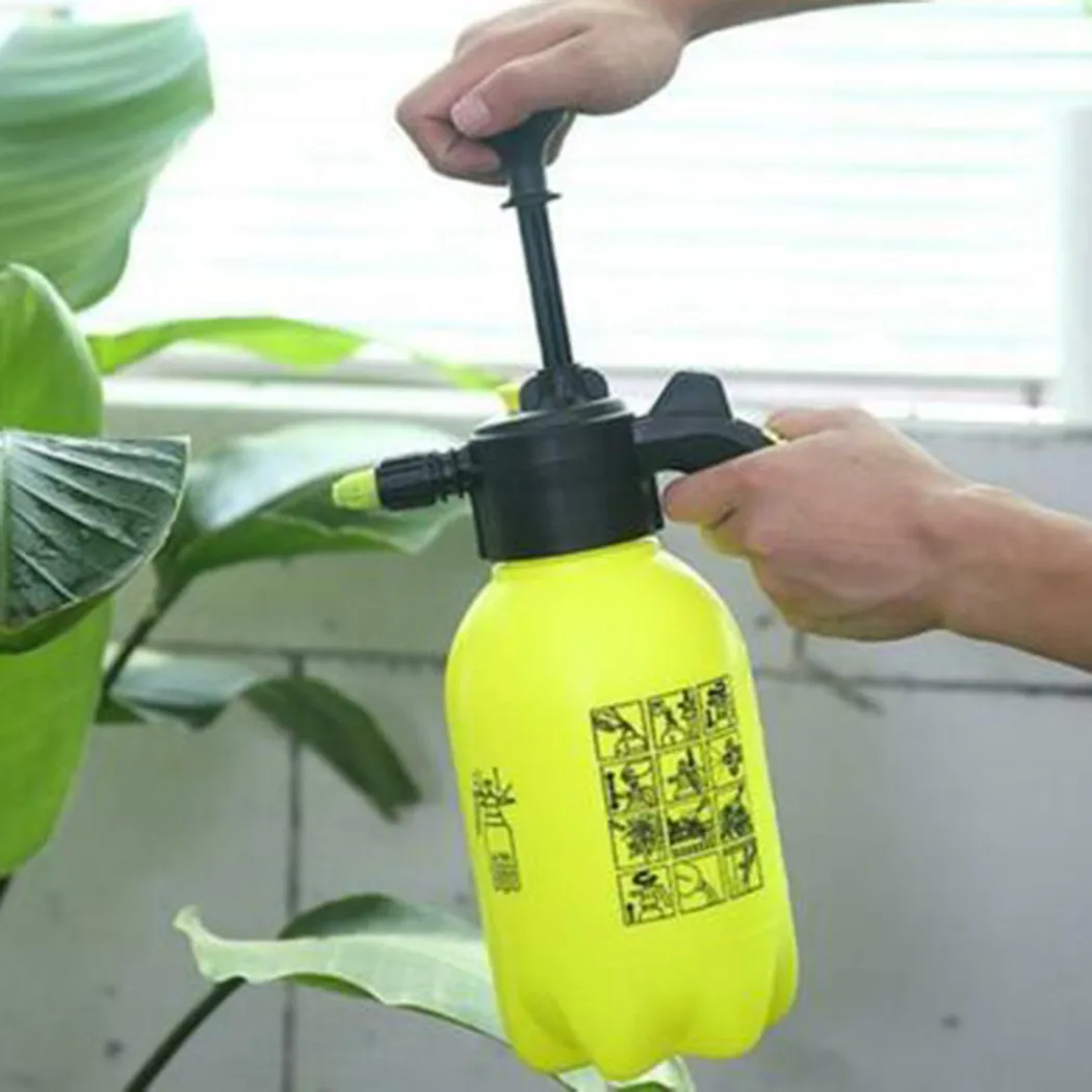 

13.38*4.72 Inch Spray Bottle 2 Liters Cleaner Degreaser Hand Polypropylene