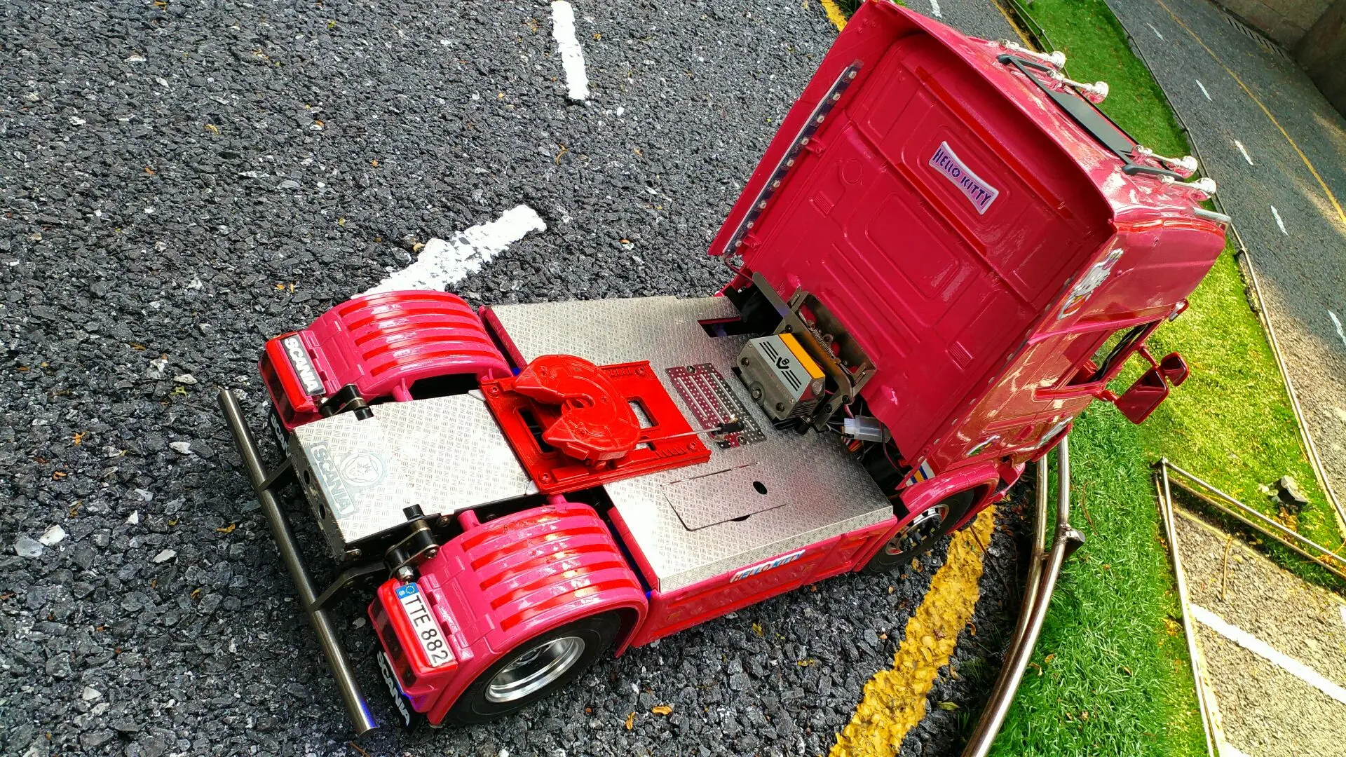 металлическая нескользяща