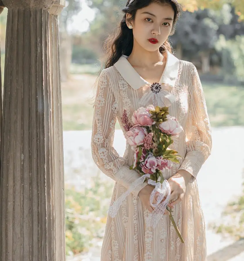 

Lightly mature women's chic lace dress French retro long-sleeved waist was thin temperament mid-length ladies retro dress F1006