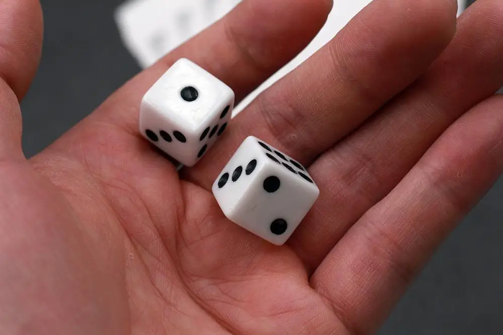 Русские кости Делюкс форсинг Волшебные трюки с костями крупным планом магния