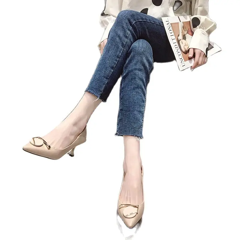 

Новый стиль 2021 весенне-осенние модные популярные модели женской обуви удобные и универсальные Женские повседневные туфли на высоком каблу...