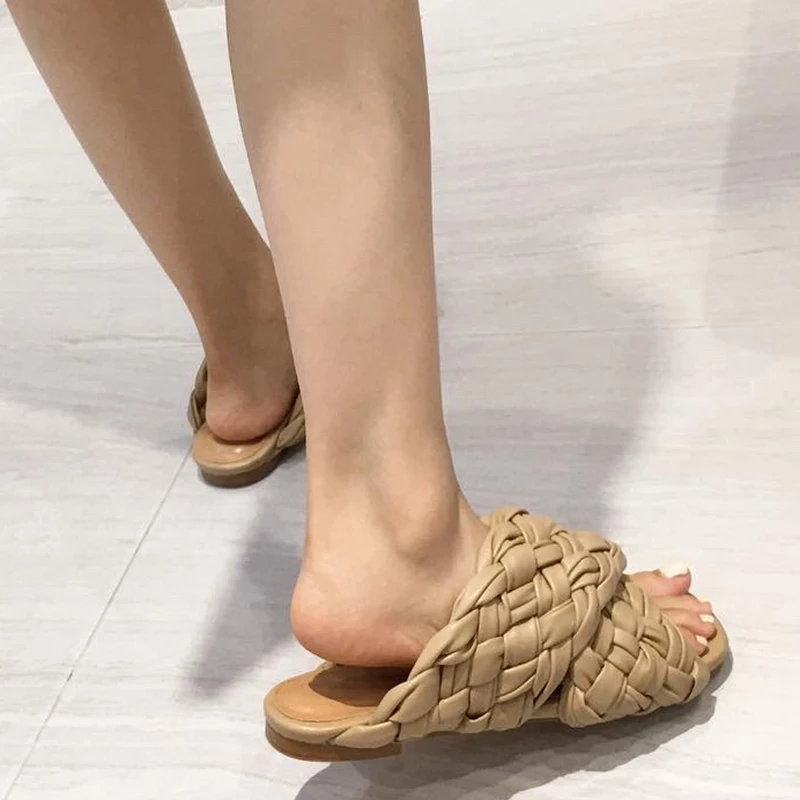 

Rimocy 2021 Summer Brand Weave Pu Leather Flat Slippers Women Outdoor Casual Open Toe Beach Flip Flops Woman Plus Size Sandals