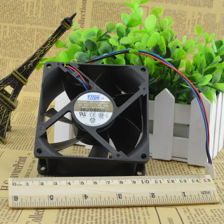 

Тайвань AVC 9 см 9038 двойной рулон бисера 24v0.70a инвертор/промышленный вентилятор Da09238b24h