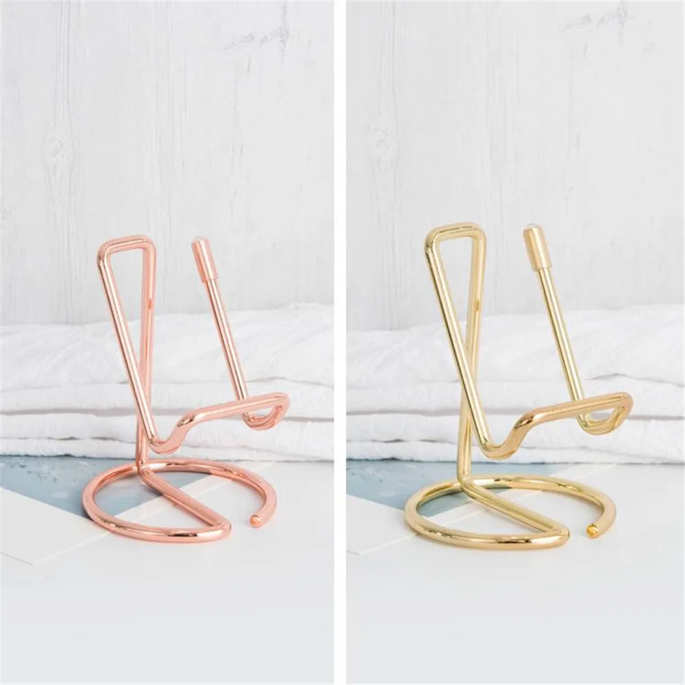 

Wrought Iron Linear Metal Mobile Phone Tablet Holder Simple Desktop Reading Stand Desk Accessories Stand Desk Set Picture Stand