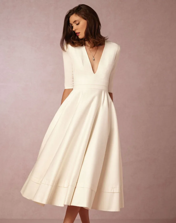 

Winter Of The New Hot New Sexy Fashion V-neck Pendulum Big Yards Dress