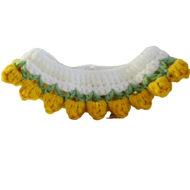 

Pet Dog Flower Edge Hand-knitted Drool Towel Teddy Sweet Princess Scarf Bib Button Bib Pet Necklace and Collar Cat Supplies