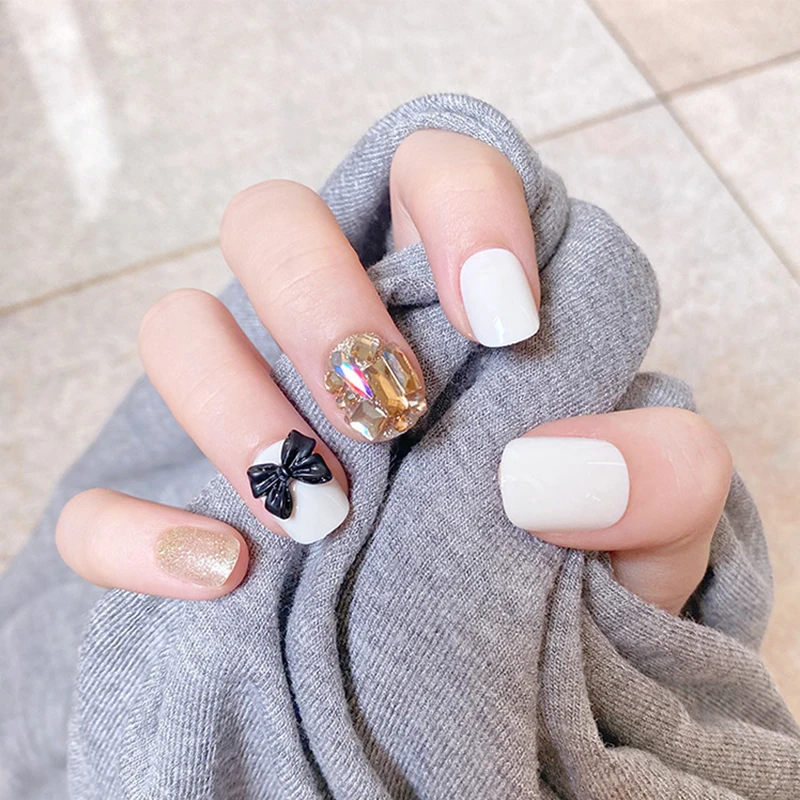 

24 PCS/box Nail Art Fake Nails Short Press on Tips False with Glue Coffin Stick Clear Display Set Full Cover Artificial Designs