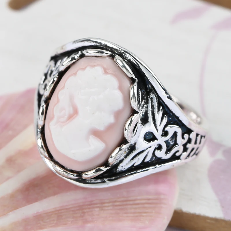

Retro Carved Cameo Queen Head Portrait Rings for Women Vintage Jewelry Female Gift Finger Ring Silver Color Party Accessories
