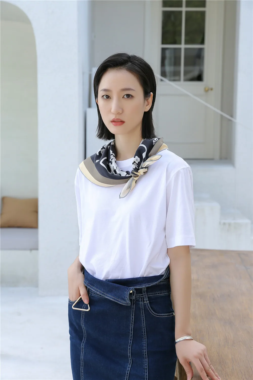 

65*65cm Temperament All-match Silk Sand-washed Chinese Square Scarf Elegant Ethnic Silk Scarf Mulberry Silk Ladies Silk Scarf