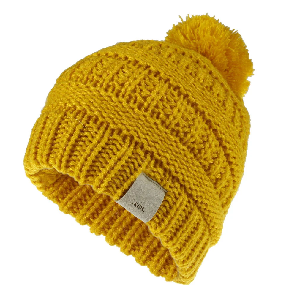 Yellow CC Logo Новинка года; яркие цвета; вязаная детская шапка с кисточками для мальчиков и девочек; зимние винтажные разноцветные шапочки Skullies; уличная одежда; теплые шапки - Цвет: Yellow CC Logo