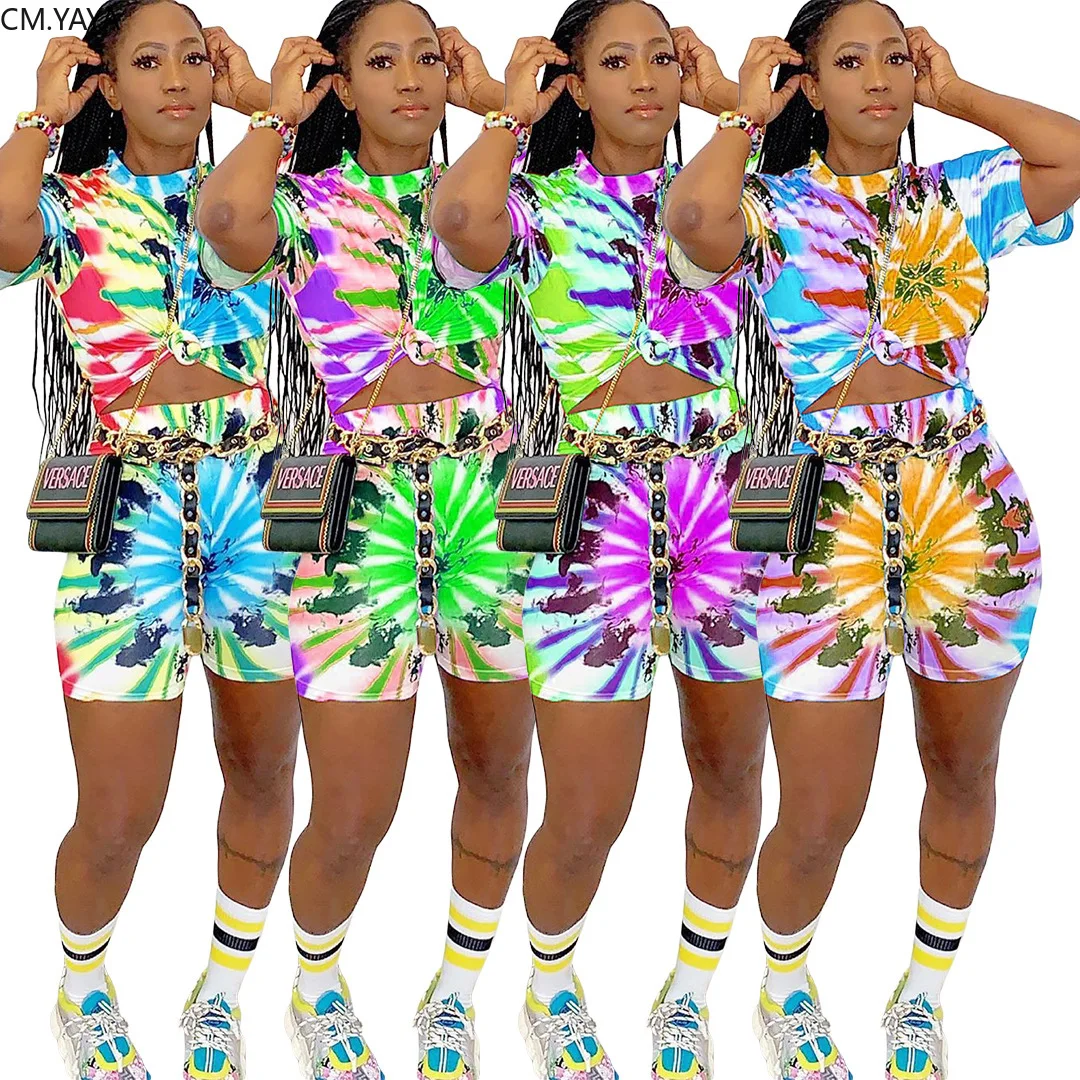 Женский летний спортивный костюм CM.YAYA черная футболка с принтом и дырками шорты