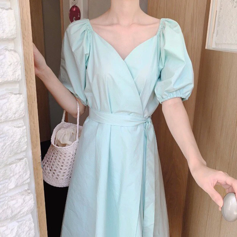 

Корейское шикарное французское ретро платье с глубоким V-образным вырезом и тонкими боковыми лямками на талии длиной до колен с пышными рук...