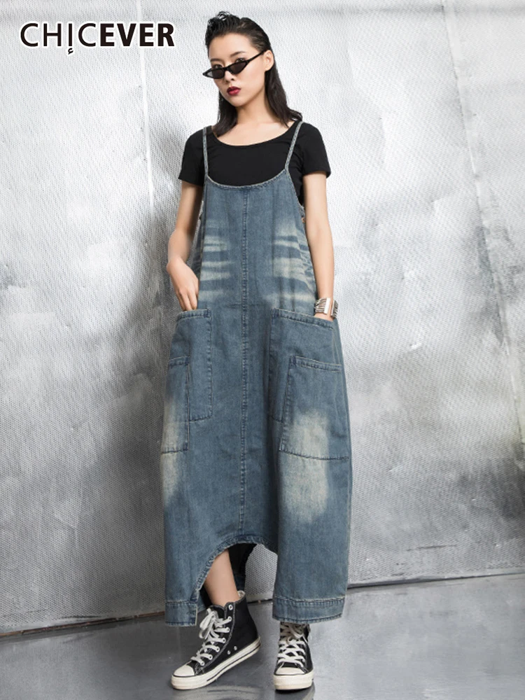 

CHICEVER Minimalist Blue Loose Denim Dress For Women Square Collar Sleeveless Patchwork Pockets Midi Dresses Female 2021 Stylish
