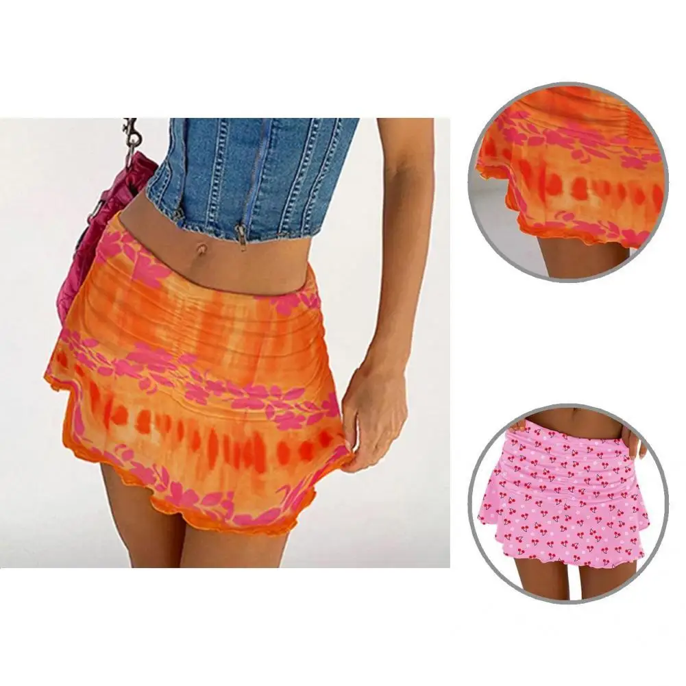 

Облегающая мини-юбка из полиэстера с цветочным принтом для лета