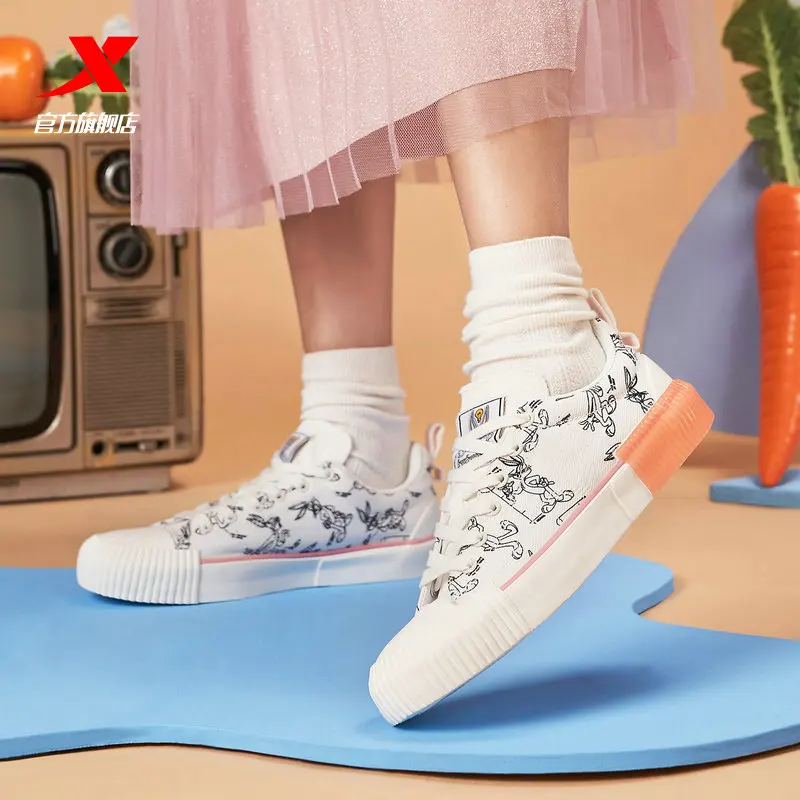 

Board shoes women's shoes canvas shoes 2021 spring new leisure shoes thick sole winter trend sports board shoes