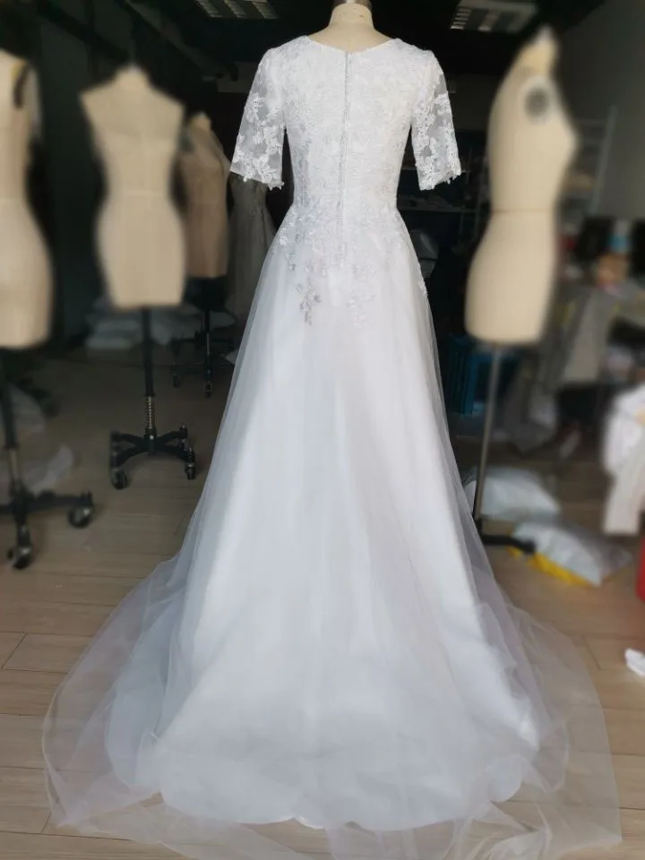 Женское свадебное платье в пол с V-образным вырезом | Свадьбы и торжества