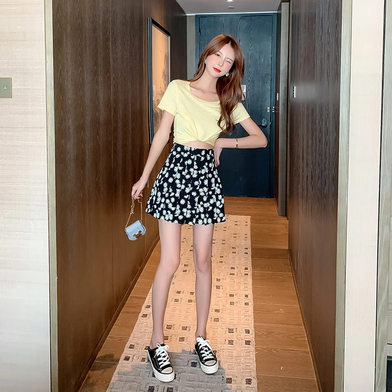 

Woman Skirts Korean A-line Skirt Summer Little Daisy Skirt High Waist Bag Hip Japanese Style Kawaii Girl Student Pleated Skirt