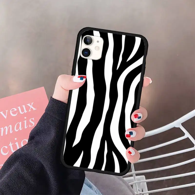 

zebra Simple black and white stripes shell Phone Case for iPhone 11 12 pro XS MAX 8 7 6 6S Plus X 5S SE 2020 XR
