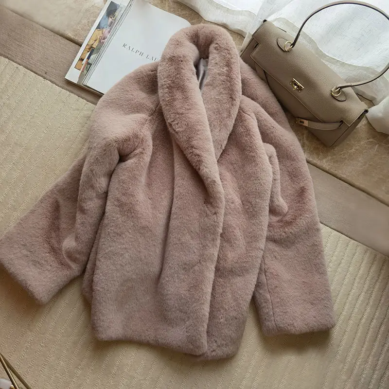 

high quality celebrity fake fur coats loose plus size faux mink fur shawl collar women winter warm imitation fur outerwear A258