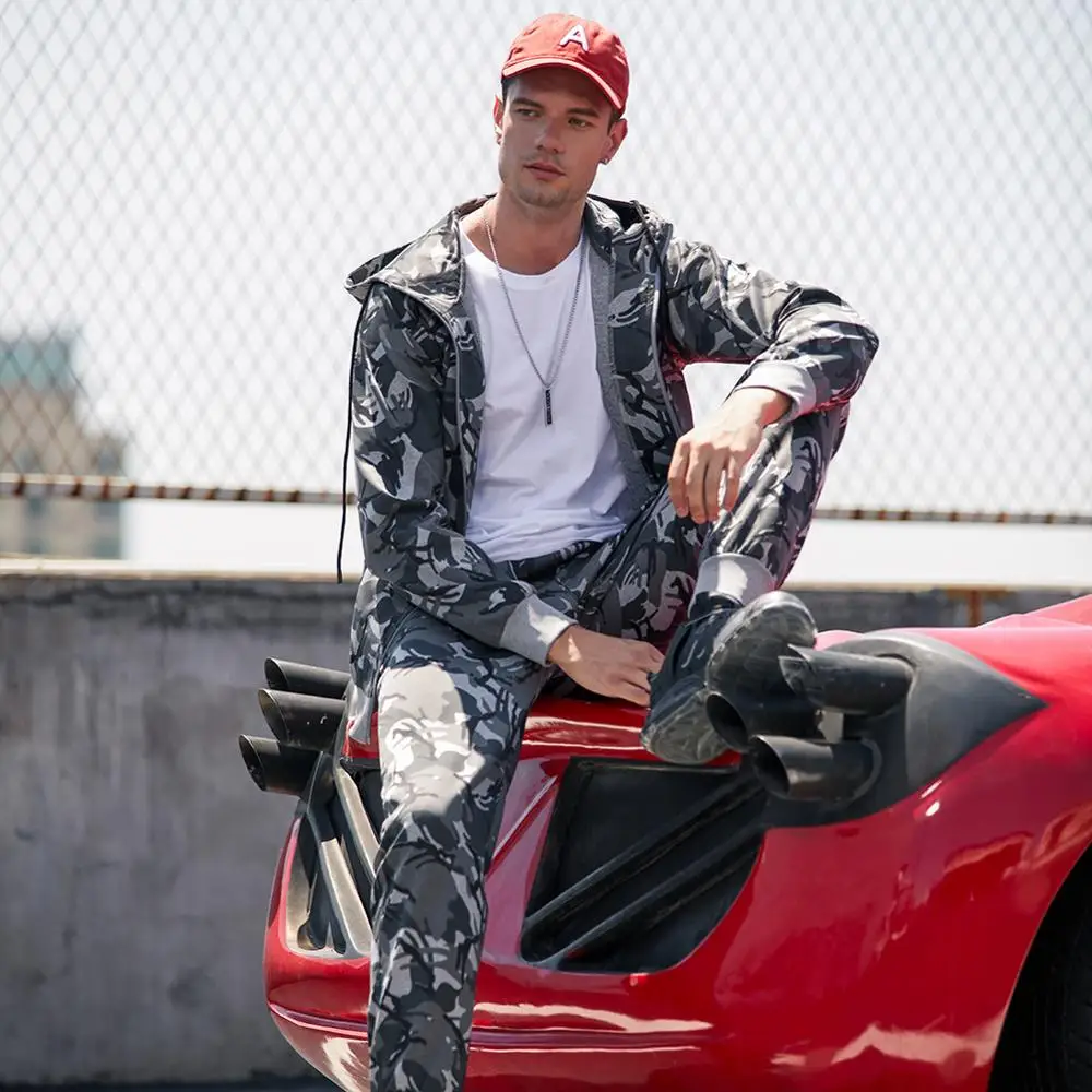 

2020 Men's sets Autumn Winter Camouflage Top Pants Sets Sports Fashion Zipper Tracksuit Tracks Casual Men Hooded Blouse Pants