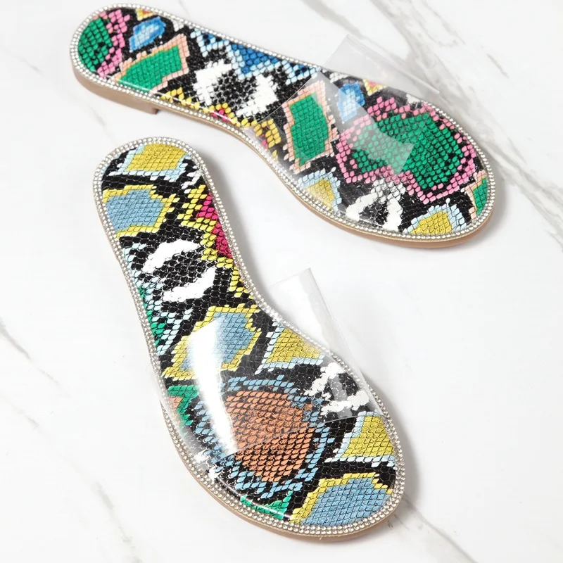 

2021 summer women's new style with diamond flat heel rhinestone fashion all-match beach sandals and slippers