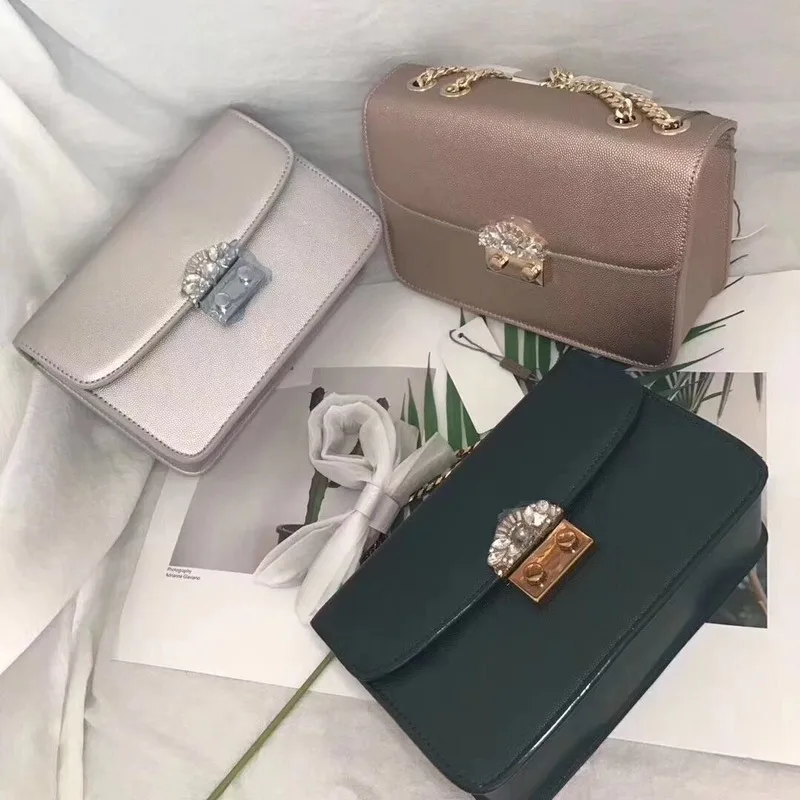 2020 women's new messenger bag single shoulder chain metal decoration Korean fashion | Багаж и сумки