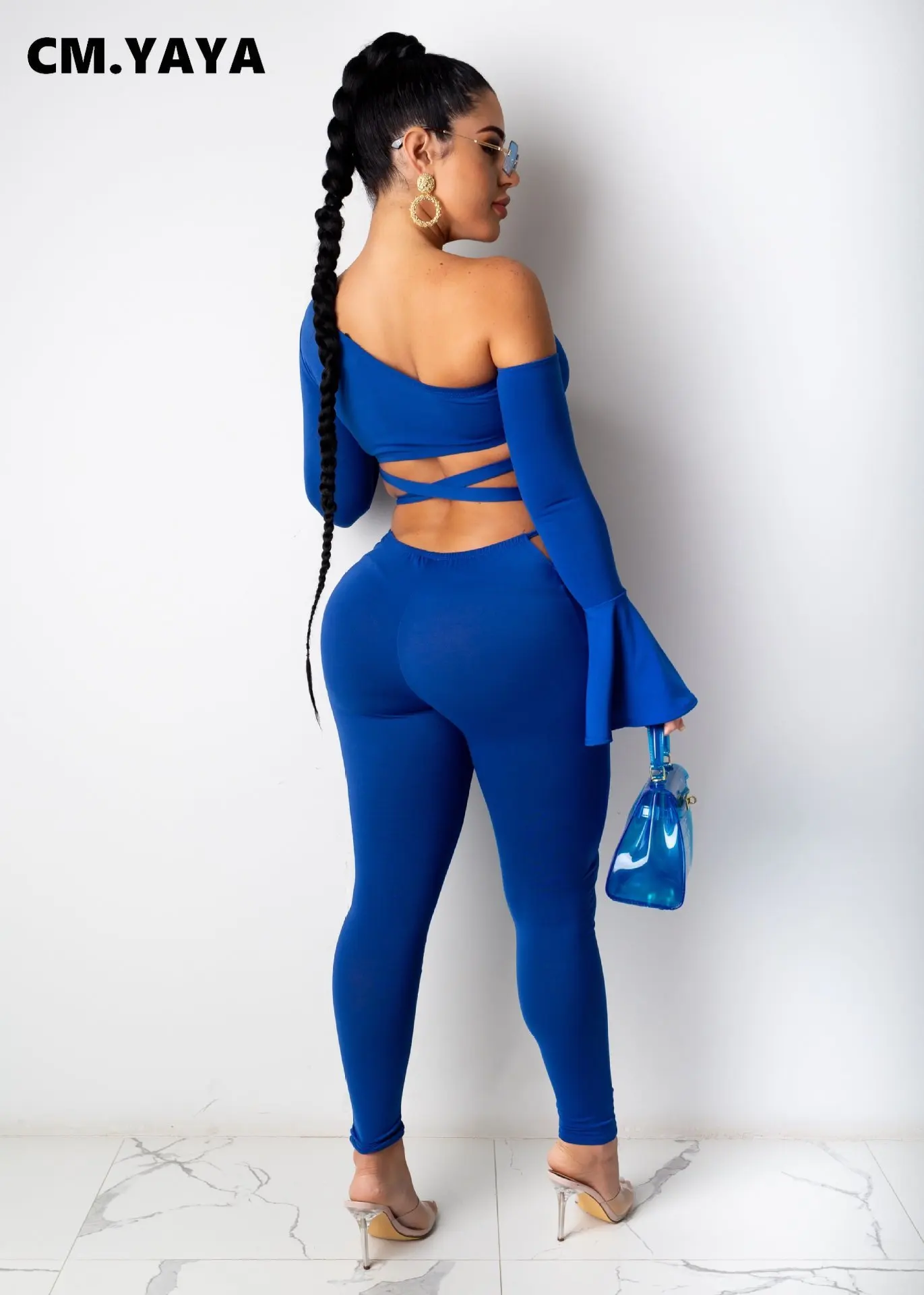 Соблазнительный Однотонный женский костюм CM.YAYA для клувечерние укороченный топ