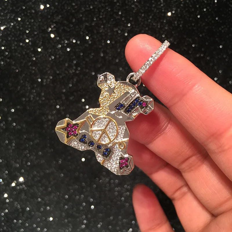 Модные маленькие асимметричные серьги в виде мишки тедди с символом защиты от