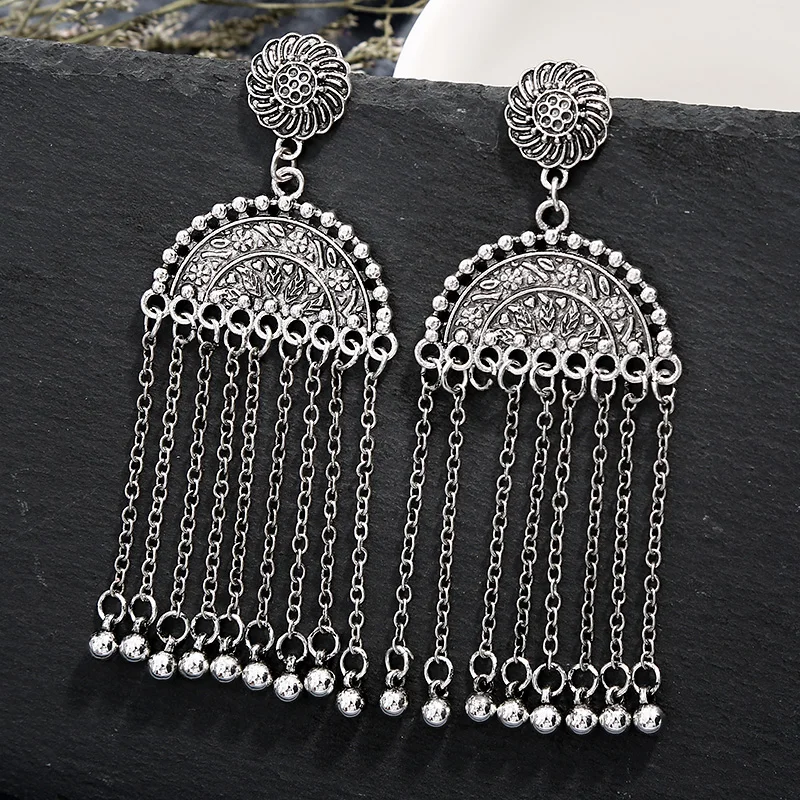 Женские классические серьги подвески с кисточками длинные большого размера в
