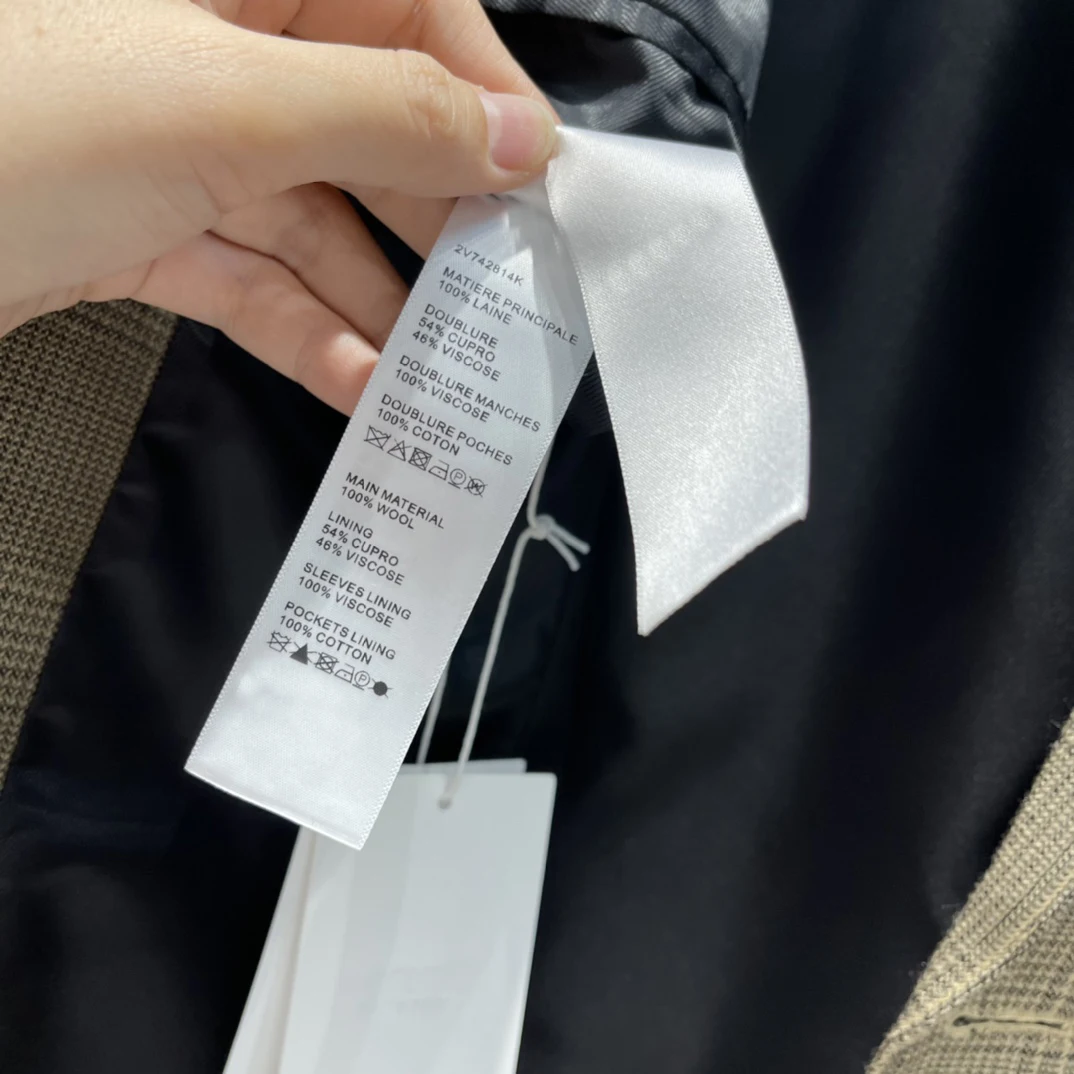 

Luxury Brand Wool Blazer Women 2021 New Long Sleeve Single Breasted Oversize Blazers Spring Fall Plaid Pattern Loose Suit Coats