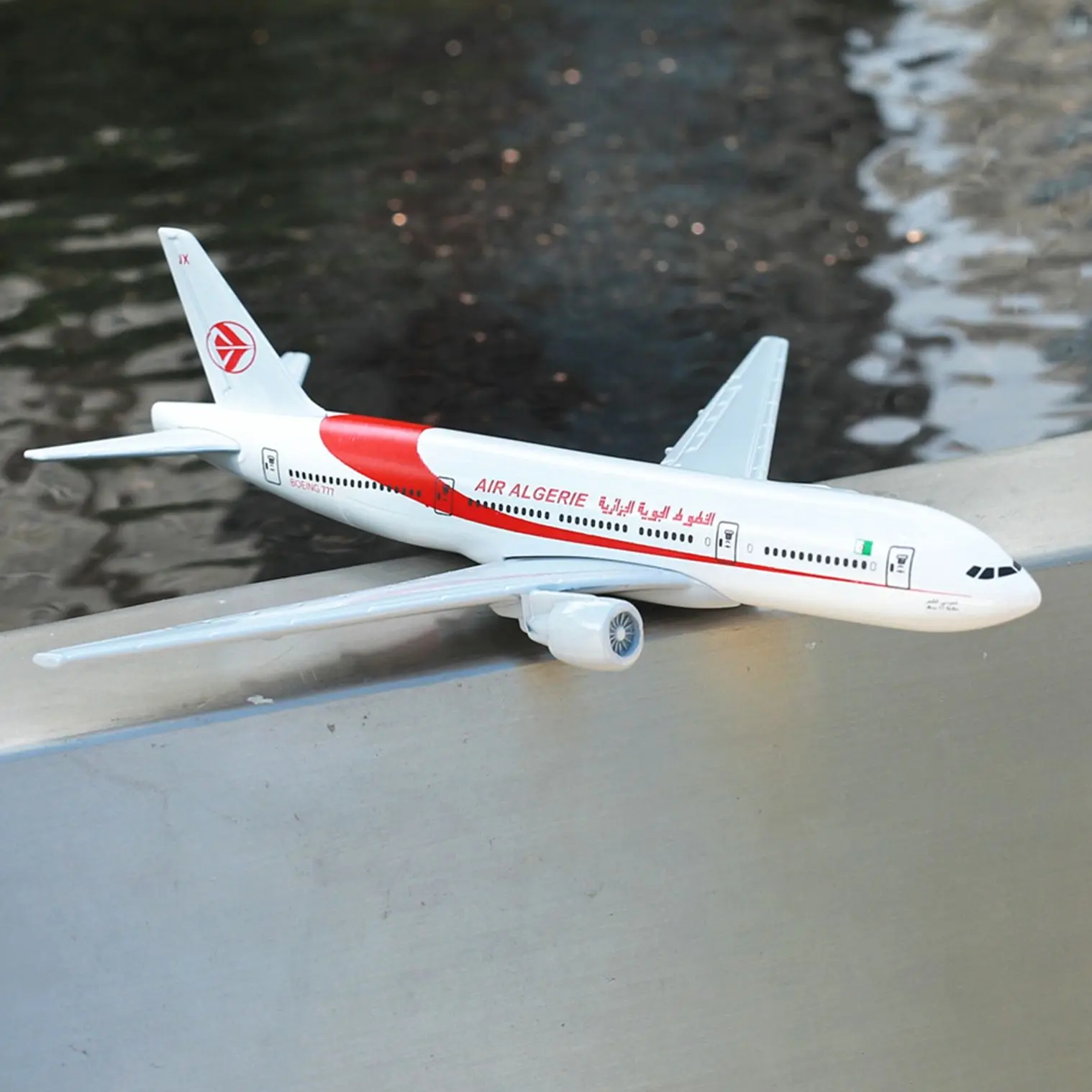 

Air Algerie B777 Aircraft Alloy Diecast Model 15cm Aviation Collectible Miniature Souvenir Ornament