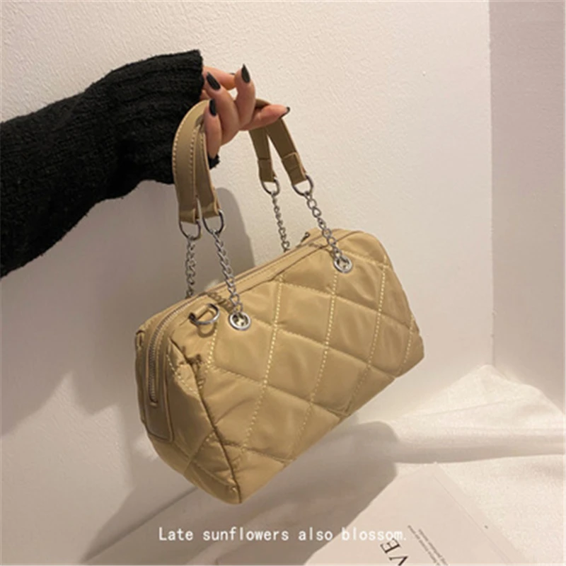 

Large Capacity Shoulder Bag Diamond Lattice Underarm Bag 2020 Trendy Chain Crossbody Bags For Women Designer Handbags Luxury